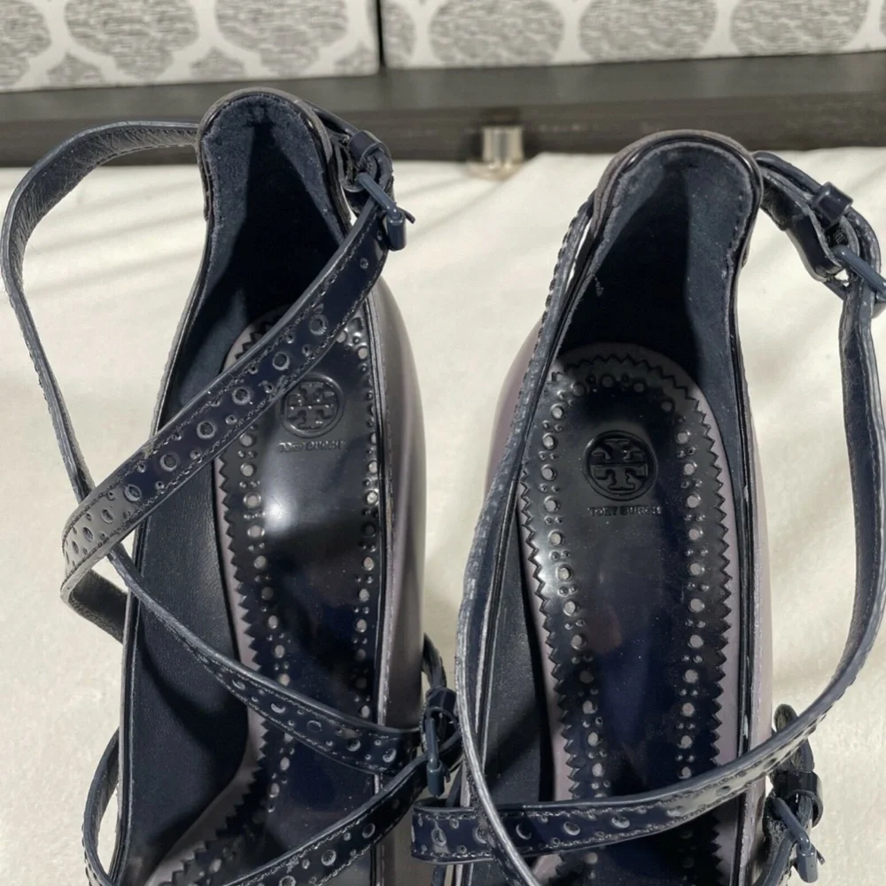 NWD [ 2 LEFT SHOES ] Tory Burch Judith Pointed Toe Strappy Pumps Navy Gray in 9M